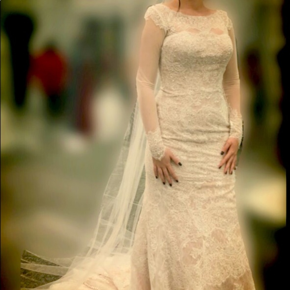 Wedding dress